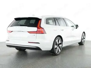 Volvo V60 Kombi Plus Bright Recharge Plug-In Hybrid AWD HUD Bild 2