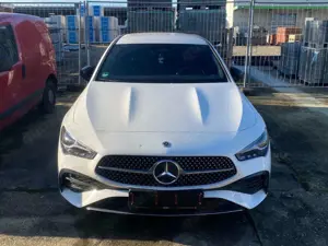 Mercedes-Benz CLA 200 CLA 200 Shooting Brake 7G-DCT Edition AMG Line