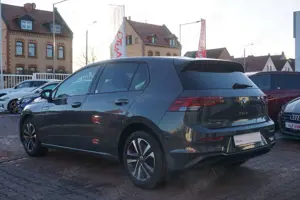 Volkswagen Golf VIII 1.5 TSI United LED Navi ACC DAB PDC Bild 3