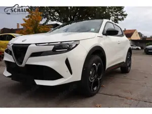 Alfa Romeo Junior Ibrida 1.2 VGT 48V-Hybrid Speciale El. Panodach Na