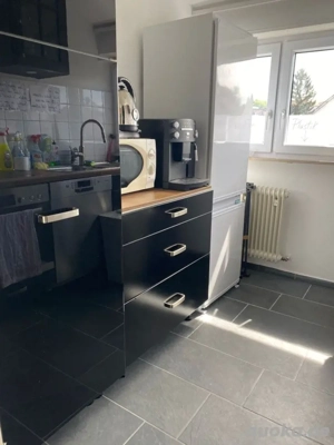 Helles möbliertes WG Zimmer 24 qm ,in 3er-WG ab 01.04.2026 , Stuttgart Heumaden Bild 4