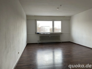 Einzimmerwohnung mit sehr guter Verkehrsanbindung !!