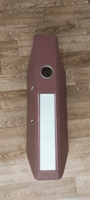 Aktenordner DIN A4, mit Kantenschutz und Rückschild 