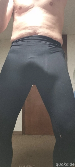 Hallo  biete Dir Weiblich  einen schönen Schwanz richtig geil Sahne schmecken?
