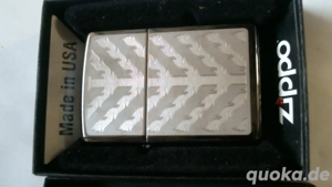 Neues Echtes >Original ZIPPO Benziner Feuerzeug, nur zu Test angemacht. Ohne Beschädigung ,Kratzern 