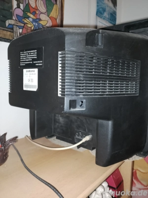 Ich verkaufe Fernseh 