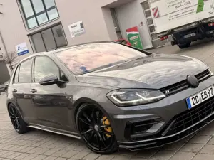 Volkswagen Golf R