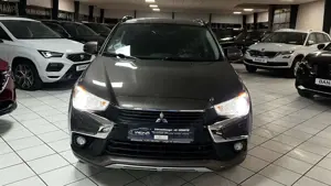 Mitsubishi ASX Edition 100+ 4WD TÜVAU neuGarantie