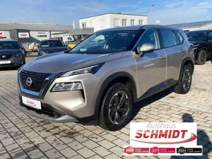 Nissan X-Trail 1.5 VC-T Acenta Familie/Navi
