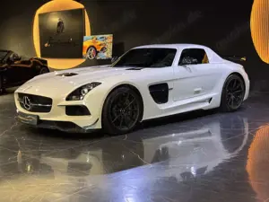 Mercedes-Benz SLS Black Series Dt. Auto*u-frei*neuwertig! Bild 3