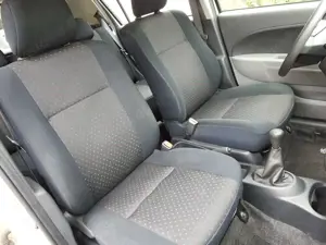 Daihatsu Sirion 2.Hand .30100 km. Klima . Winterreifen ! Bild 5