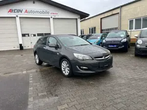 Opel Astra J Sports Tourer Active-SEHR GEPFLEGT