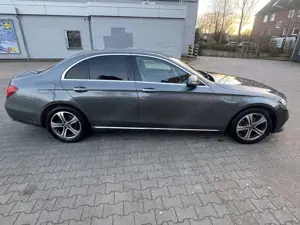 Mercedes-Benz E 200 E-Klasse Diesel d 9G-TRONIC Avantgarde