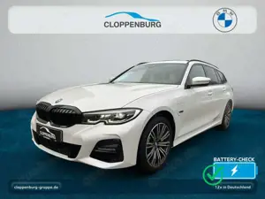 BMW 330 e Touring AHK+Navi+Pano+360°+ACC+SHZ+KeyGO+BT
