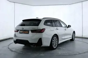 BMW 330 i xDrive M Sport ACC|Pano|PA+360|HUD|el.S|AHK ACC Bild 5