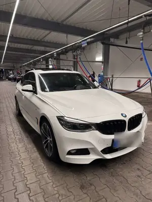 BMW 330 330d GT Aut. M Sport