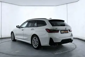 BMW 330 i xDrive M Sport ACC|Pano|PA+360|HUD|el.S|AHK ACC Bild 4