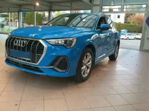Audi Q3 45 TFSIe S tronic s line