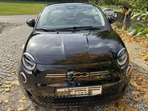 Fiat 500e la Prima