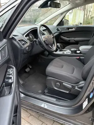 Ford S-Max S-Max Titanium Eco Boost Automatik 7-Sitzer Navi Bild 5