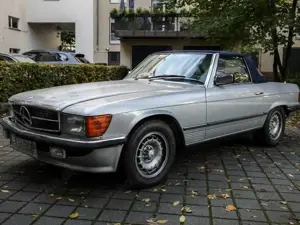 Mercedes-Benz SL 450 R107