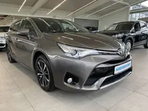 Toyota Avensis Touring Sports 1.8 Team D LED NAVI KAM AHK