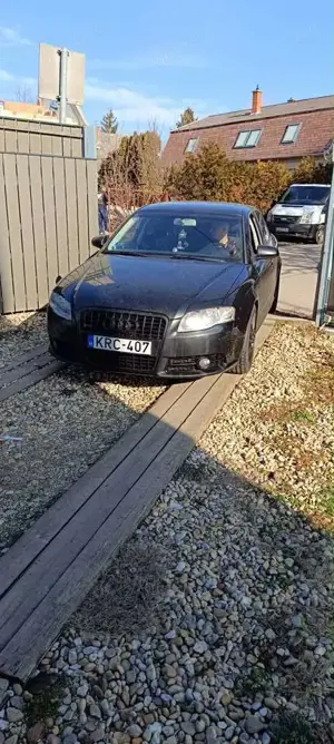 Audi A4 2.0 T FSI quattro