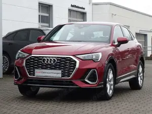 Audi Q3 Sportback 45 TFSI e S line / AHZV