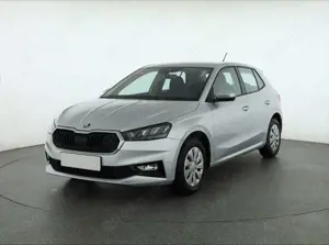 Skoda Fabia 1.0 TSI Garantie bis 2029 SHZ PDC LED Selection