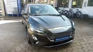 Ford Focus Cool  Connect Limousine