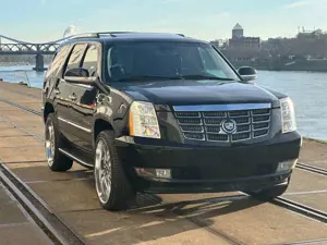 Cadillac Escalade GMT900 COC Available