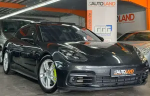 Porsche Panamera Sport Turismo 4 E-Hybrid*PANO*LUFTFED.*
