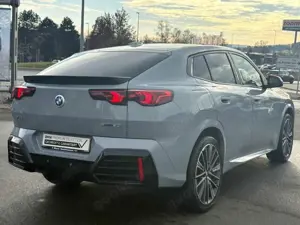 BMW X2 sDrive20i M Sportpaket ACC 360° HUD AHK LHZ Bild 3