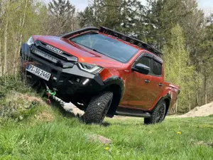 Isuzu D-Max Double Cab V-Cross AT+hohes Fahrwerk EFS+