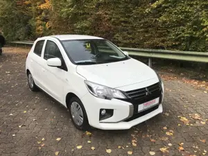 Mitsubishi Space Star Select 1,2 l MIVEC M/T Bild 2