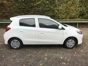 Mitsubishi Space Star Select 1,2 l MIVEC M/T Bild 4