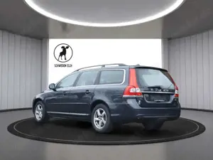 Volvo V70 +GARANTIE+EURO6+AHK+KINDERSITZE+UNFALLFREI Bild 3