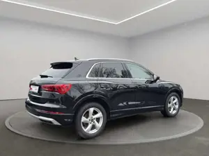 Audi Q3 35 TDI S-tronic advanced STANDHZG+360* Bild 4