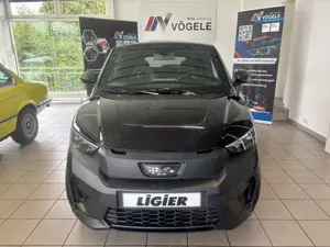 Ligier JS 50 15" schwarze Felgen  Carplay  Rückfahrkamera