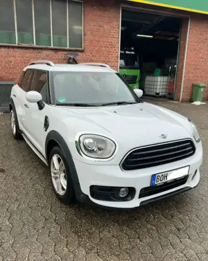 MINI One Countryman One Bild 2