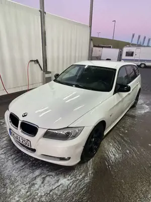 BMW 318 318d DPF Touring Edition Lifestyle Bild 4