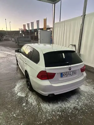 BMW 318 318d DPF Touring Edition Lifestyle Bild 5