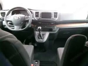 Toyota Proace 2,0-l-D-4D L1 (5-Si.) Verso Crosscamp Bild 4