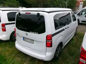 Toyota Proace 2,0-l-D-4D L1 (5-Si.) Verso Crosscamp Bild 3
