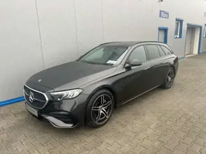 Mercedes-Benz E 200 T  9G 48V AMG-LINE MBUX KAMERA KEYLESS AHK