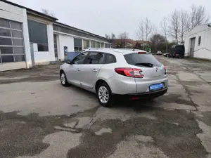 Renault Megane 1.2 TCe Limited /1 Hand/Sitzheizung/Navi/Klima Bild 3