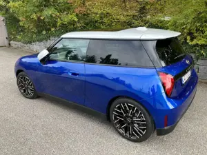 MINI Cooper SE Mini Cooper SE Favoured Trim