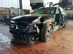 Mercedes-Benz C 180 T 9G LED CARPLAY TEMPO AHK NAVI SITZ-HZ