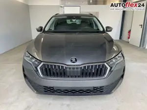 Skoda Octavia Combi Essence 150 PS DSG AHK+Sitzheizung+App-Co...