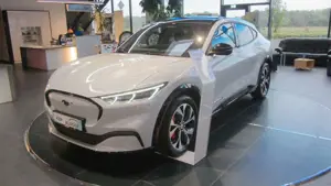 Ford Mustang Mach-E Premium AWD *Matrix-LED*BO-Play*